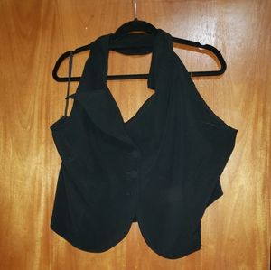 Black collar vest